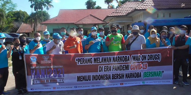 BNNP Kalteng-Kelurahan Kereng Bangkirai Gelar Giat Bersih