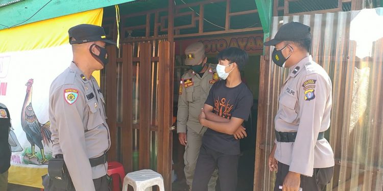 Patroli Dialogis Sampaikan Pesan Kamtibmas dan Himbauan Patuhi Prokes