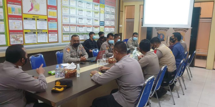 Polres Seruyan Laksanakan Rapat Evaluasi Anev P2K