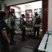 Disiplinkan Warga Kuala Pembuang Tim Yustisi Polres Seruyan Berikan Himbauan Prokes