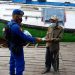 Kampanyekan Prokes Covid -19 Satpolairud Polres Seruyan Sambangi Warga