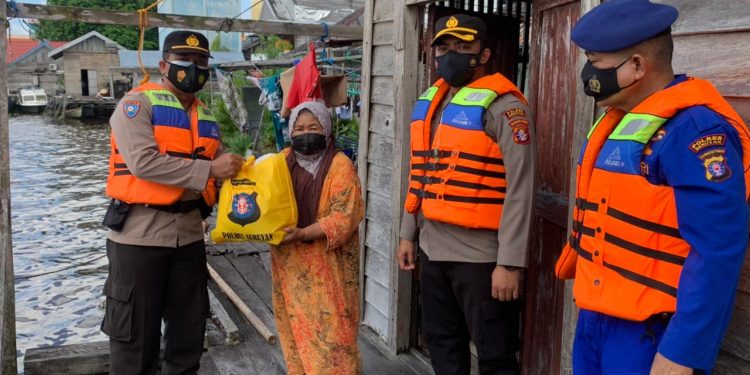 Polairud Polres Seruyan Rutin Patroli Perairan Jaga Keamanan