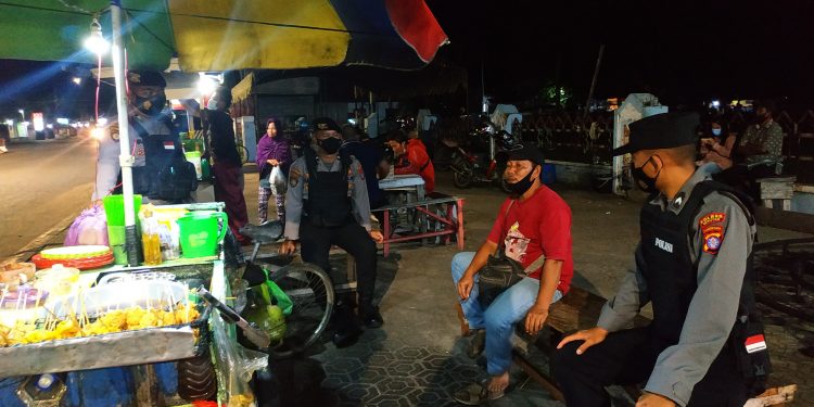 Sat Samapta Polres Seruyan Laksanakan Patroli Jalan Kaki
