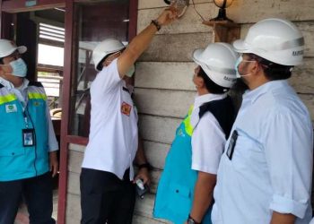 Bupati Eddy Raya Samsuri Resmikan Penyalaan Listrik 24 Jam