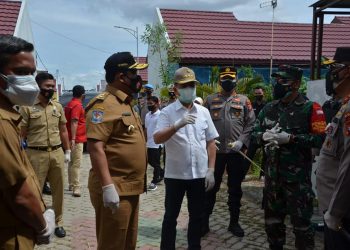 Wagub Bersama Kapolda dan Danrem Pantau Posko Penyekatan Perbatasan Kalteng-Kalsel di Kapuas