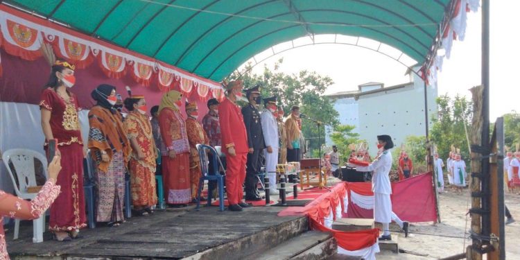 Ikuti Upacara 17 Agustus, Polsek Danau Sembuluh Ingatkan Prokes