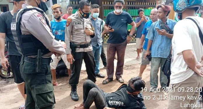 Polisi Amankan Pelaku Curas yang Tertangkap Basah Warga