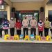 Polres Seruyan Berbagi Sembako Kepada Masyarakat di Kuala Pembuang