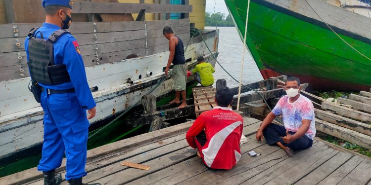 Satpolairud Polres Seruyan Rutin Sambangi Masyarakat Pesisir