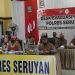 Kapolres Seruyan Berpakaian Adat Dayak Pimpin FGD Evaluasi Pelayanan Publik
