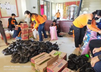 BPBD Mura Salurkan 200 Paket Sembako ke Warga Terdampak Banjir