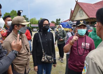 Gubernur Kalteng Berikan Bantuan Operasional Secara Pribadi Kepada Unsur Forum Koordinasi Kecamatan Kamipang