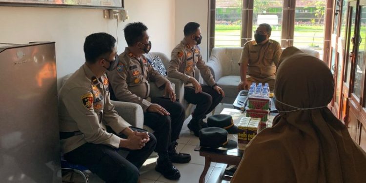 Kapolres Seruyan Silaturahmi Kamtibmas ke SMPN-1 Kuala Pembuang