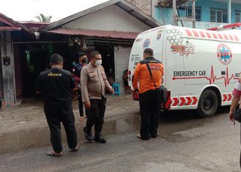Geger Warga Temukan Mayat Bersimbah Darah di Dalam Barak