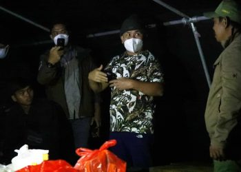 Gubernur Kunjungi Tenda Korban Banjir di Kabupaten Katingan