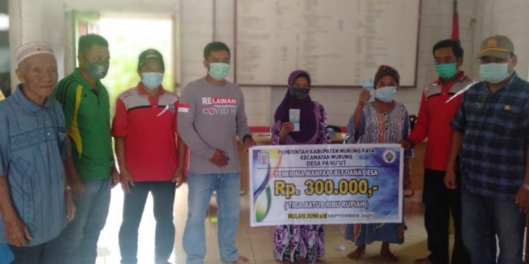 Pemdes Panu’ut Salurkan BLT-DD Kepada 44 KPM 
