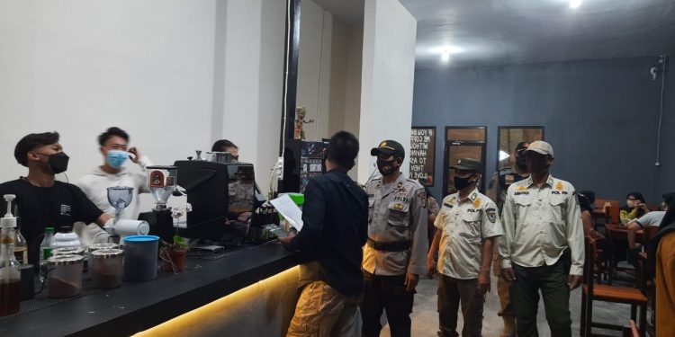 Tim KRYD Polres Seruyan Patroli Prokes di Kota Kuala Pembuang