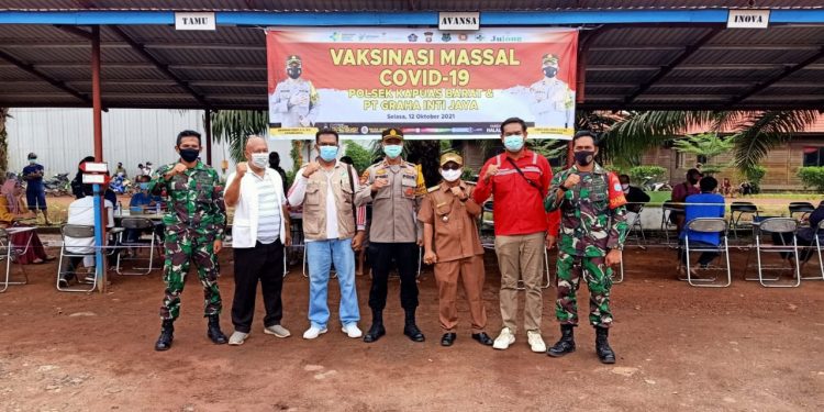 Gandeng Perusahaan Polsek Kapuas Barat Genjot Pelaksanaan Vaksinasi