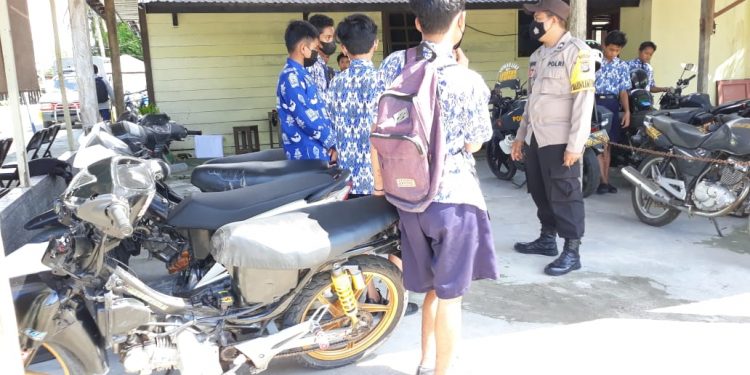 Polsek Hanau Amankan Motor dengan Knalpot Bising di Lingkungan Sekolah