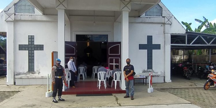 Polsek Seruyan Hilir Patroli Ke Gereja, Jamin Keamanan Ibadah