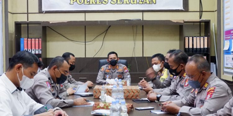 Kapolres Seruyan Pimpin Kegiatan Jam Pimpinan