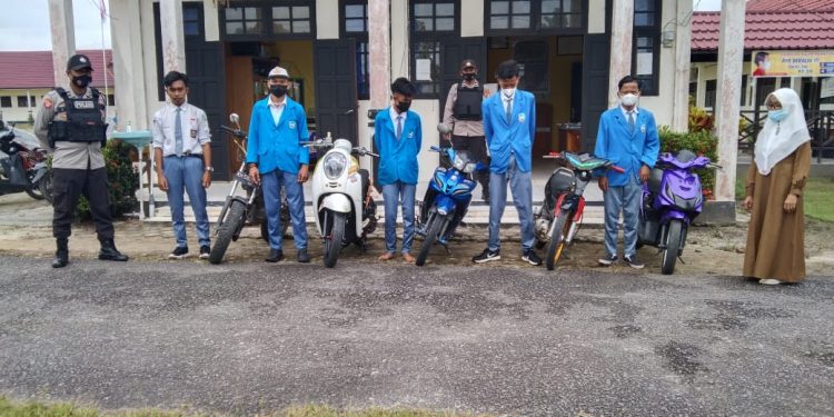 Polisi Razia Knalpot Tak Sesuai Standar di Sekolah