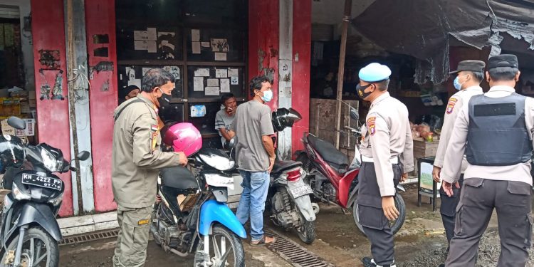 Polres Seruyan Terjunkan Tim Yustisi Untuk Berikan Himbauan Prokes