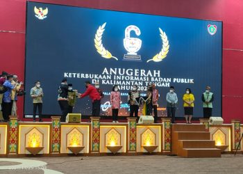 Penganugerahan Keterbukaan Informasi Publik Menunjukan Peran Penting KI