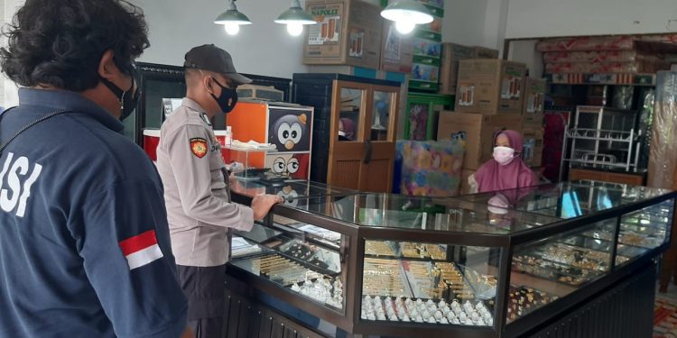 Tim Yustisi Polres Seruyan Himbauan Prokes ke Warga Kuala Pembuang