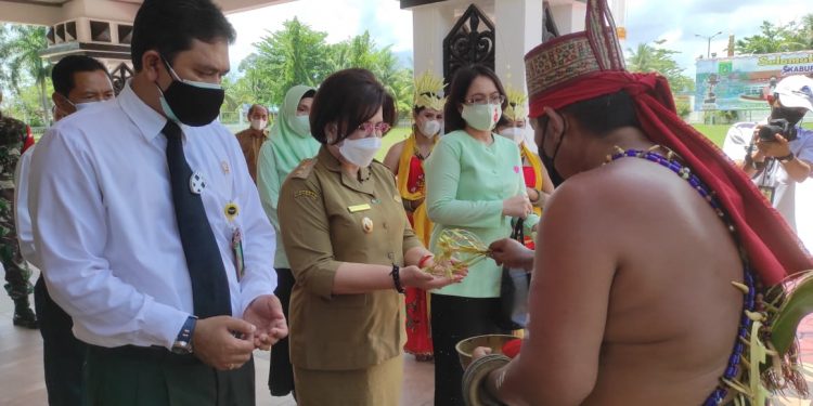 Wabup Barsel Sambut Kunjungan Ketua Pengadilan Tinggi Palangka Raya