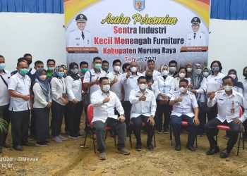 Bupati Murung Raya Resmikan Sentra Industri Kecil dan Menengah Furniture