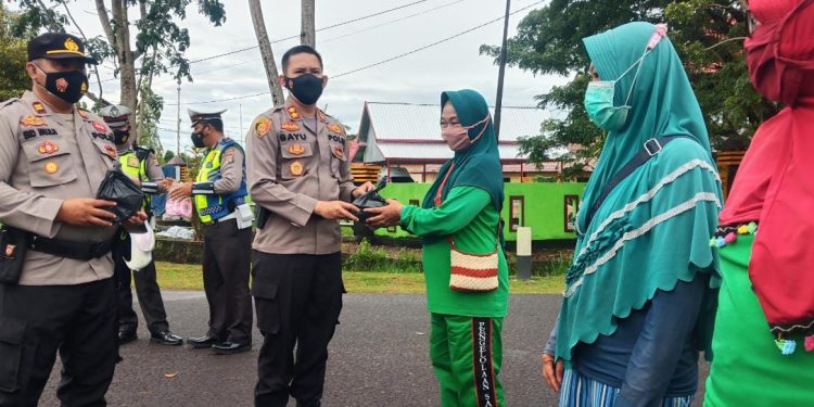 Kapolres Seruyan Bhakti Sosial ke Masyarakat Kuala Pembuang