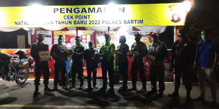 Dishub Prov. Kalteng Laksanakan Cek Poin Nataru di Tamiang Layang
