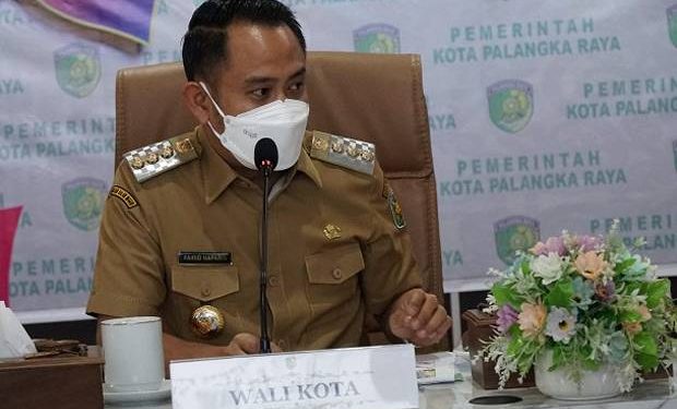 Wali Kota Serahkan Bantuan Perbaikan Rumah Warga