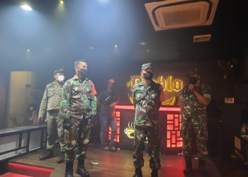 Tim Satgas Covid-19 Bubarkan Kerumunan Pengunjung THM