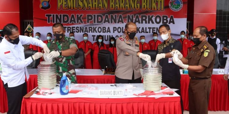 Ungkap 11 Kasus Narkoba, Polda Kalteng Musnahkan 1,3 Kg Sabu