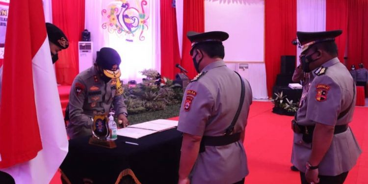 Kapolda Kalteng Pimpin Sertijab 8 Pejabat Utama dan 5 Kapolres