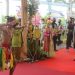 Tarian Daerah Meriahkan Pesta Pernikahan Fairid dan Avina
