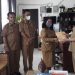 Disdukcapil Serahkan KIA Kepada Siswa SMPN 4 Palangka Raya