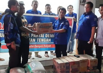 Demokrat Kalteng Salurkan Bantuan untuk Korban Kebakaran Pundu
