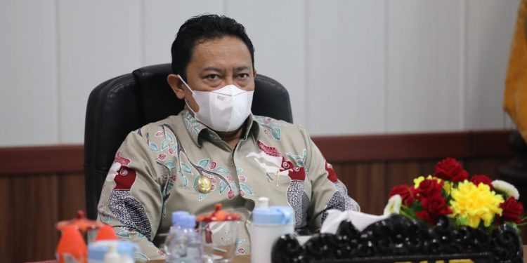 Wagub Kalteng, H. Edy Pratowo Hadiri Pertemuan Tahunan Industri Jasa Keuangan Tahun 2022