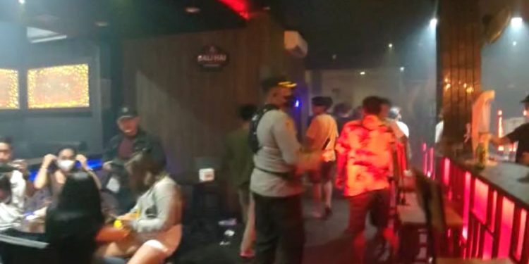 Abaikan Prokes, THM O2 Cafe Kebal Sanksi dan Aturan Pemerintah