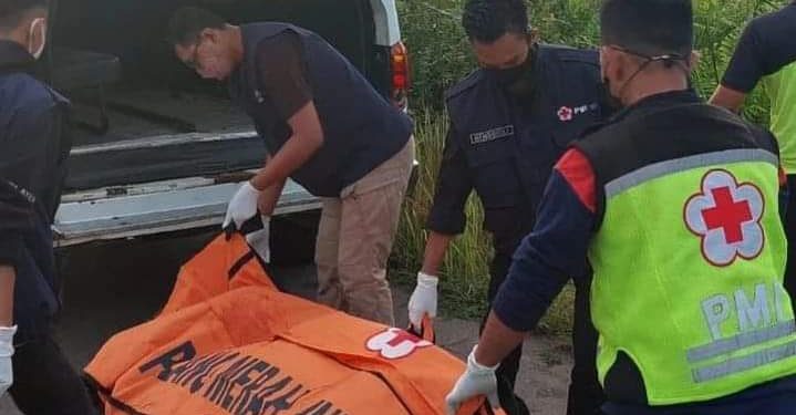 Mayat Wanita Diduga Korban Pembunuhan Ditemukan Membusuk di Selokan