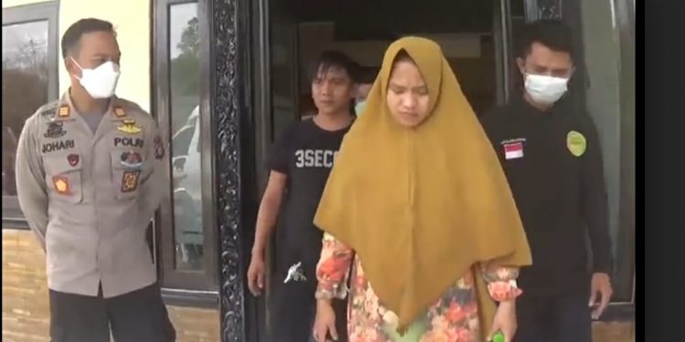 Geger! Ibu Gorok Anak Kandung Hingga Tewas di Muara Teweh