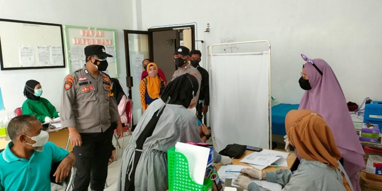 Polsek Seruyan Hilir Lakukan Pengamanan Vaksinasi