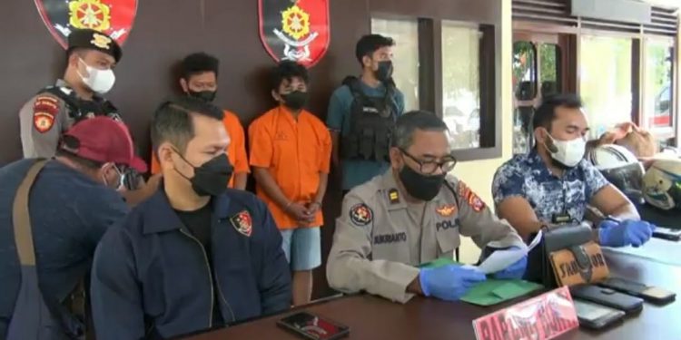 Polisi Bekuk Dua Pelaku Jambret yang Beraksi di Jalan Rajawali Palangka