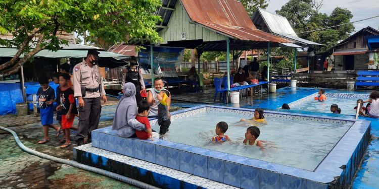 Anggota Polres Seruyan Laksanakan Patroli di Tempat Wisata