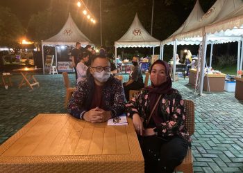 Kepala OJK Kalteng Otto Fitriandy Kunjungi Lapak Kuliner Dekranasda Kalteng