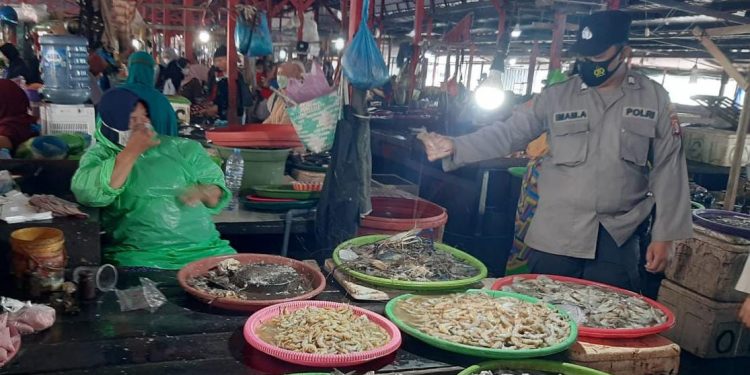 Diakhir Pekan, Polsek Seruyan Hilir Tetap Semangat Lakukan Yustisi