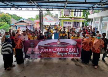 Bantu Warga Kurang Mampu, DWP Unit BKAD Gelar Jumat Berkah Berbagi di Puruk Cahu